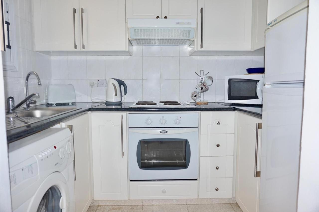 Modern Sea View Apartment Regina Gardens Paphos Eksteriør billede
